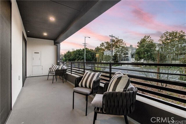 Building Photo - 5110 Whitsett Ave