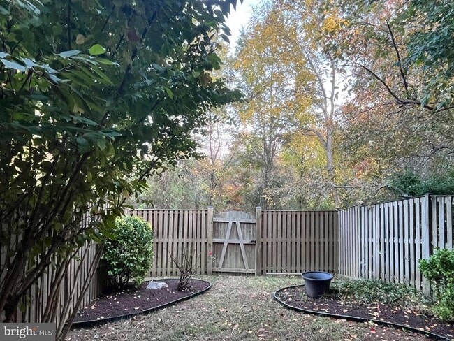 Building Photo - 230 Connery Terrace SW