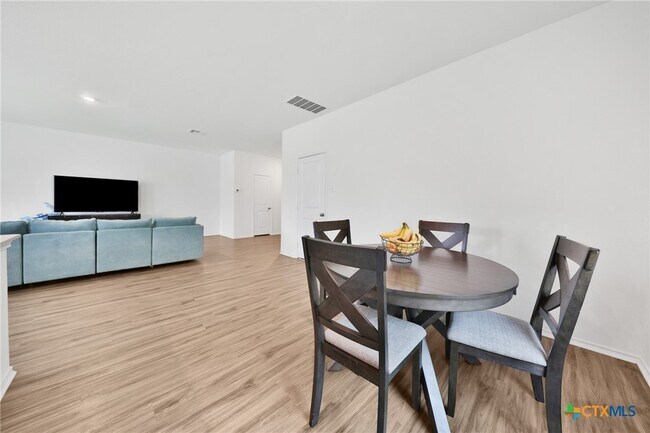 Building Photo - 378 Geode Glen