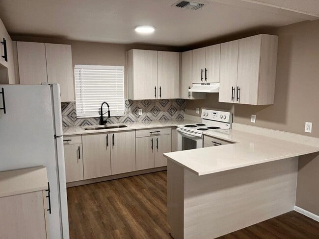 Building Photo - 5114 Danny Boy Cir