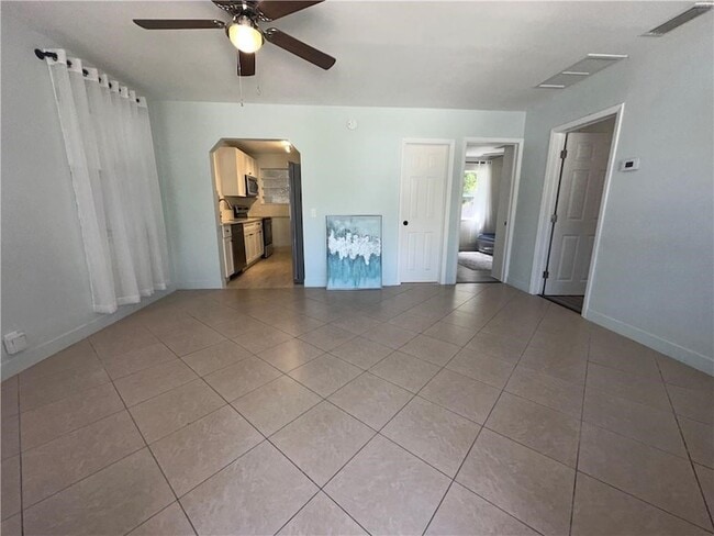 Building Photo - 1644 26th Ave