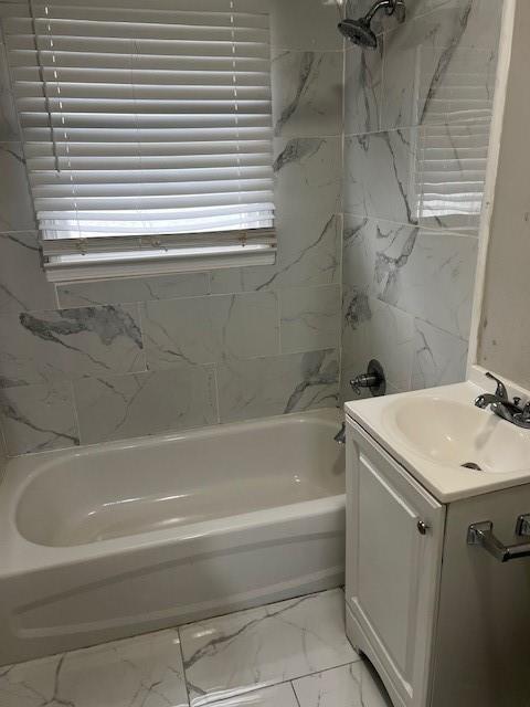 Building Photo - 5323 Forest Park Dr