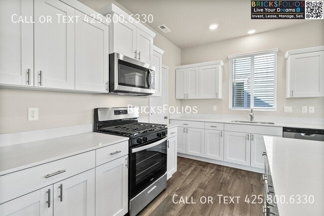 Building Photo - 1342 SW Pendleton Way