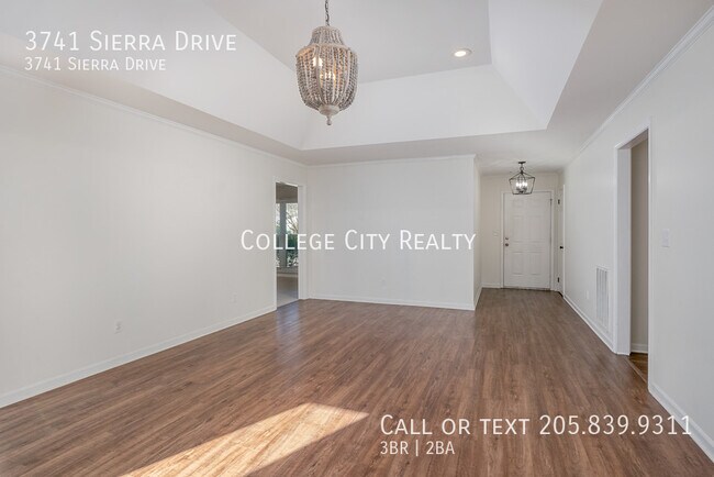 Building Photo - 3741 Sierra Dr