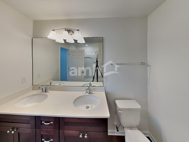 Building Photo - 189 E Jayce Way