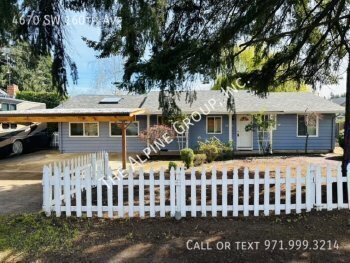 Building Photo - Single-level home, hardwoods, deck!