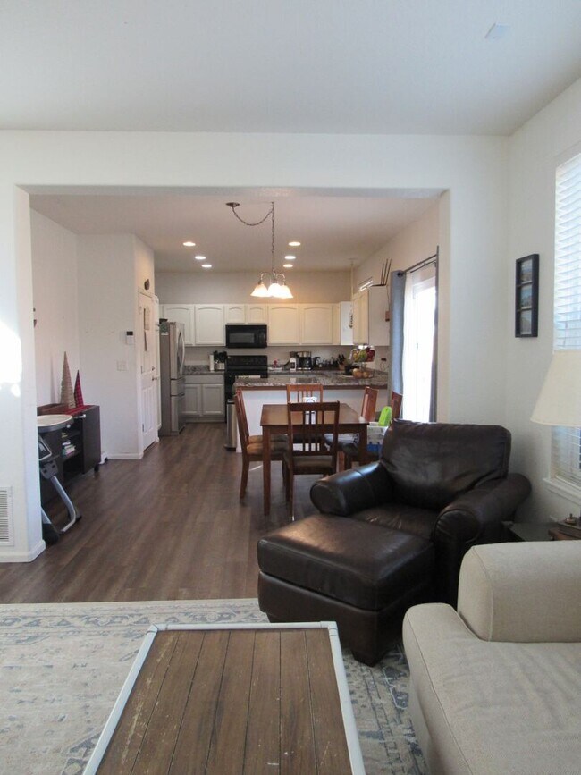 Building Photo - Single Family home in Reunion