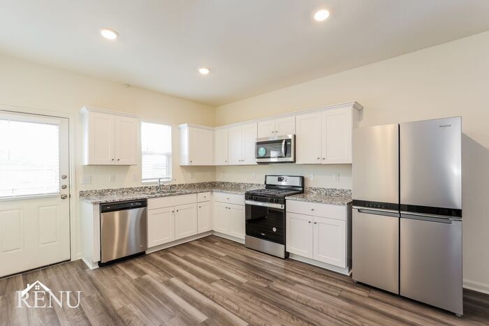 Building Photo - 5238 Dawn Break