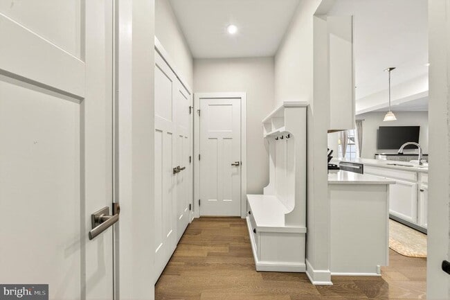 Building Photo - 167 Aspen Ln