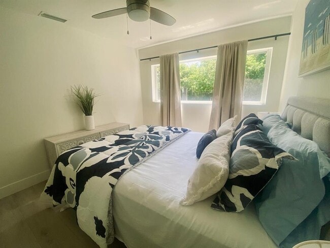 Building Photo - 415 Mapleway