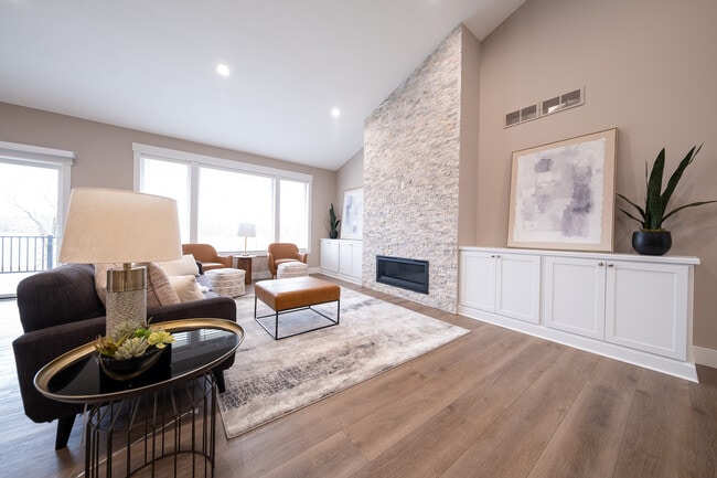 Building Photo - 26391 Preserve Dr