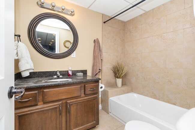 Building Photo - Stunning 5-Bed, 4.5-Bath Custom Home on Du...