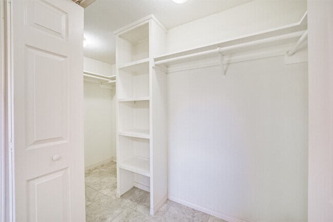 Building Photo - 12502 Miriam Ln