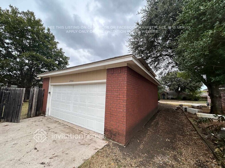 Building Photo - 2908 Olympia Dr