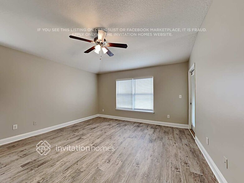 Building Photo - 671 Mandy Oaks Dr