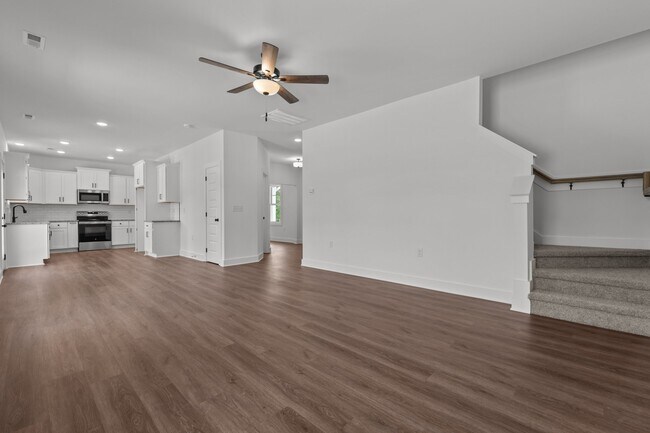 Building Photo - 1571 Scull Rd