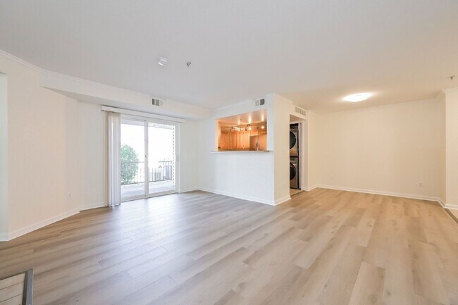 Building Photo - 12158 W Dorado Pl