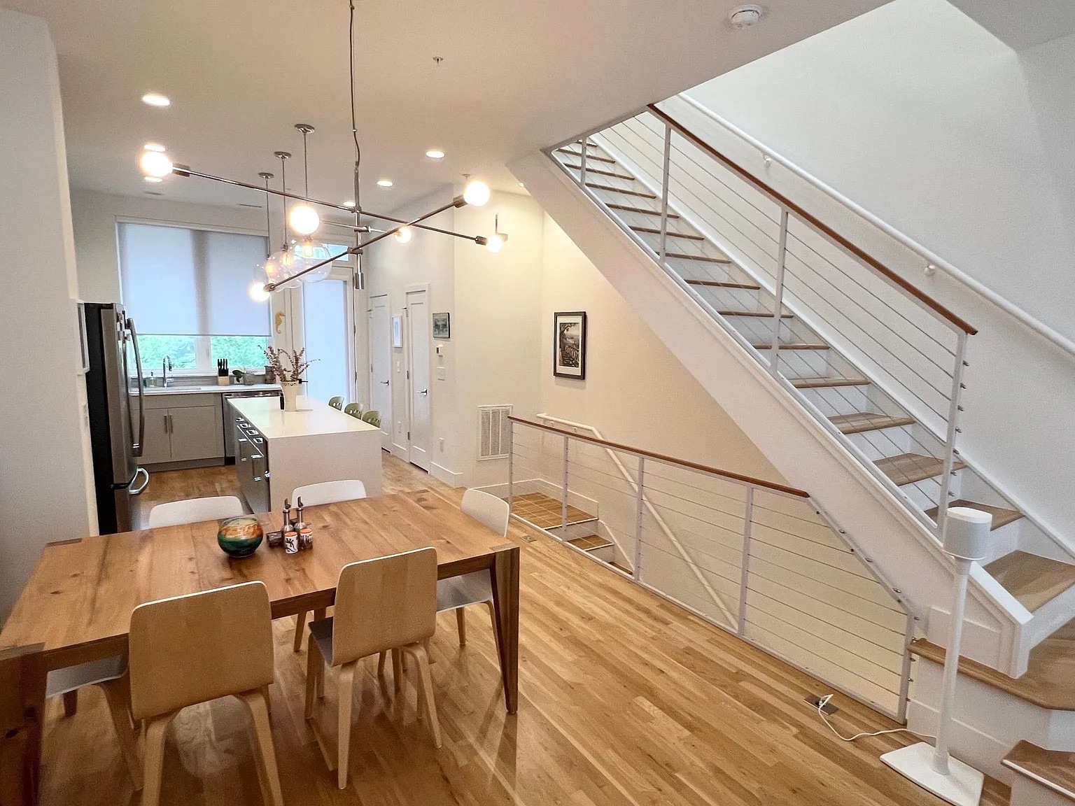 Building Photo - Room in Townhome on New Bern Ave