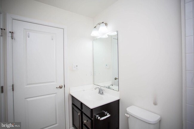 Building Photo - 1036 Regency Pl