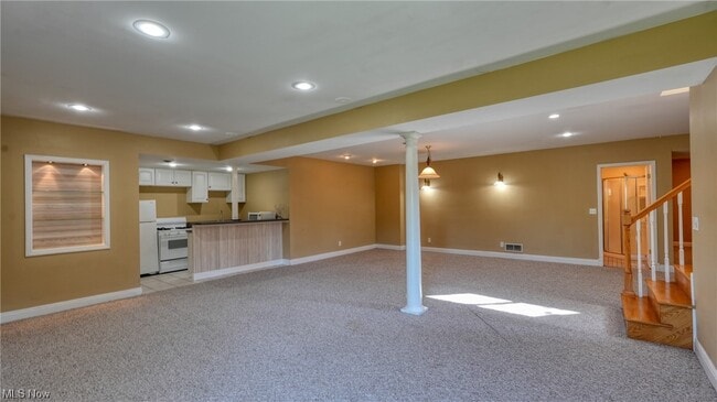 Building Photo - 158 Chelsea Cove