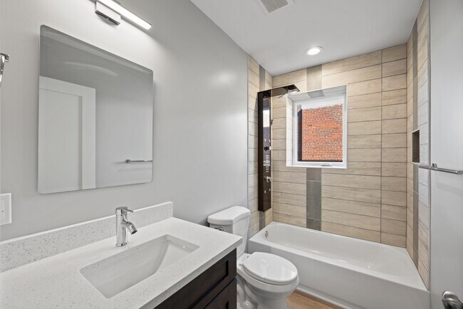 Building Photo - 4535 Avondale St