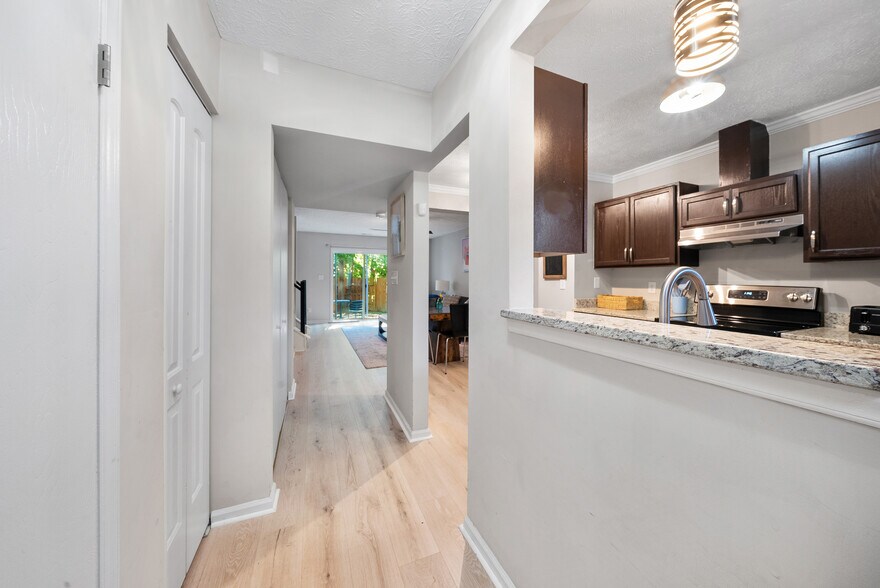 Building Photo - 8182 McGuire Dr