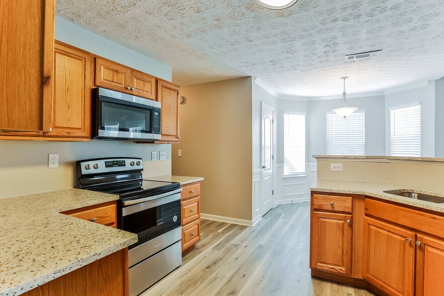 Building Photo - 625 Blueangel Dr