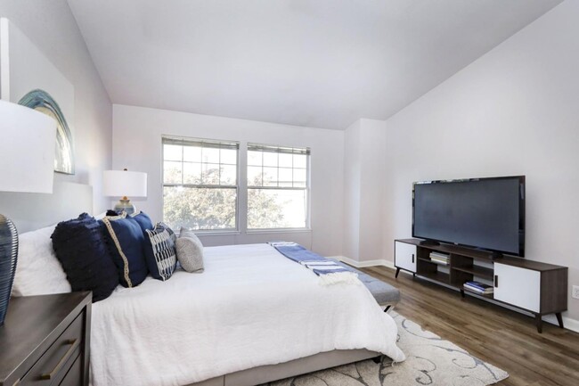 Building Photo - 4633 Hampton Falls Pl