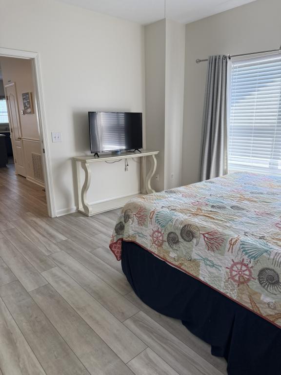 Building Photo - 7908 Sunset Ave