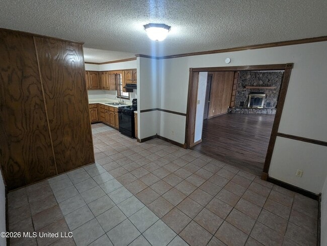 Building Photo - 7594 Rockingham Dr