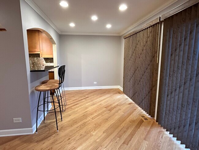 Building Photo - 734 Plum Tree Ct