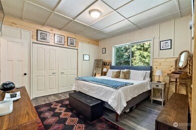 Building Photo - 1182 Hughes Ave