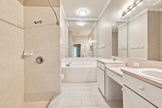 Building Photo - 7505 Wimpole Dr