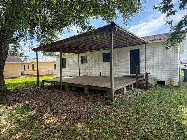 Building Photo - FOR RENT in RAYNE!