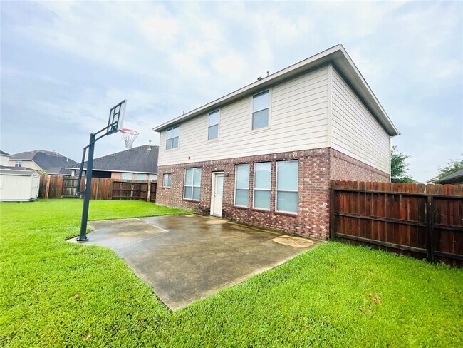 Building Photo - 13710 Clear Trail Ln