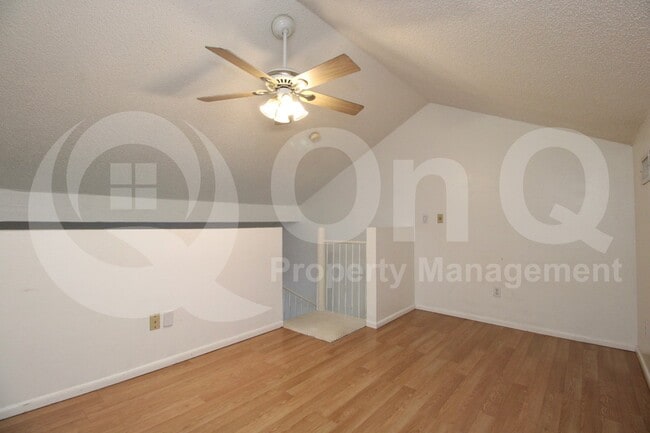 Building Photo - 30 E Brown Rd