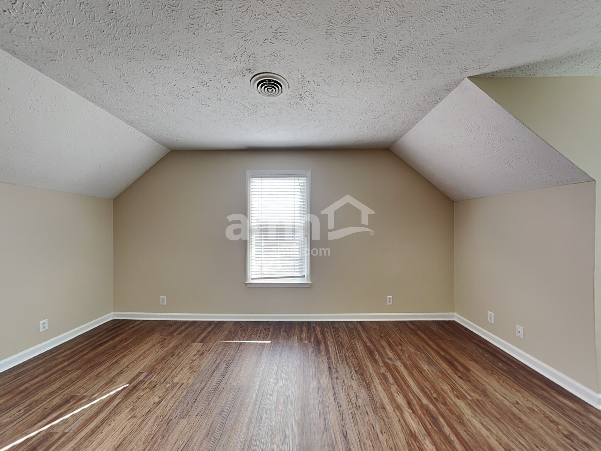 Building Photo - 1714 Bridget Dr