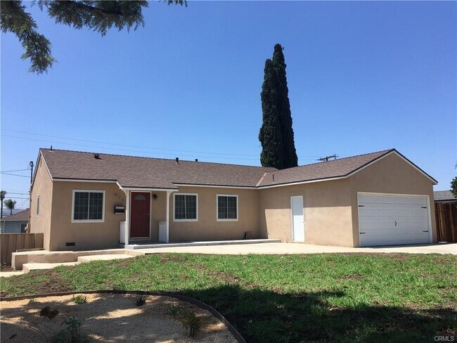 Building Photo - 976 E Edgecomb St