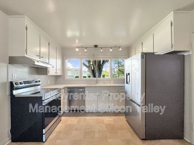 Building Photo - 795 Viader Ct