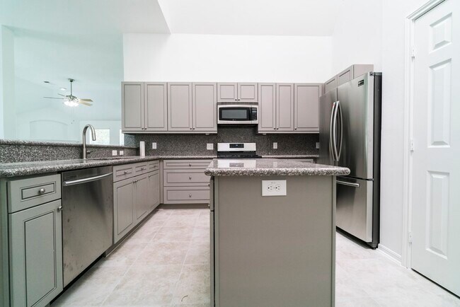 Building Photo - 5602 Painted Trail Dr