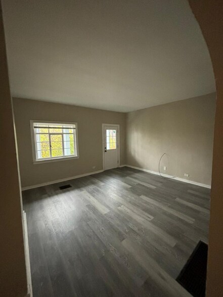 Building Photo - 631 Melwood Ave