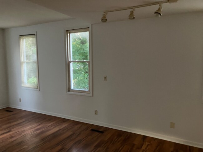 Building Photo - 40523 N Illinois 83