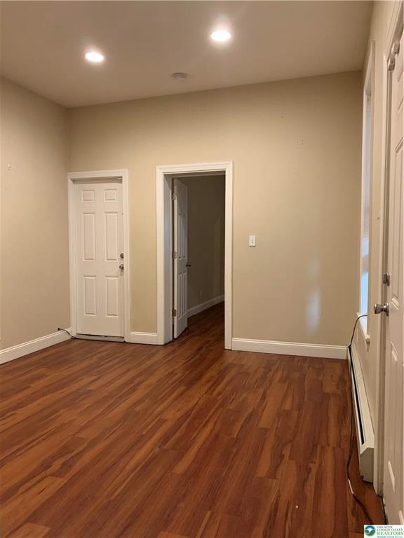 Building Photo - 944 Liberty St