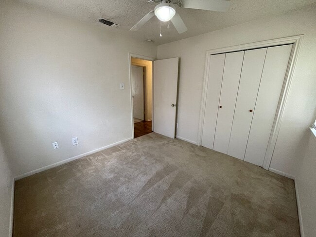 Building Photo - 2102 El Dorado Dr
