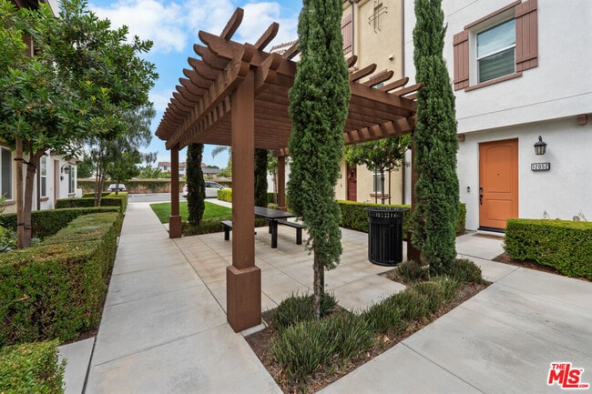 Building Photo - 12035 Sproul St