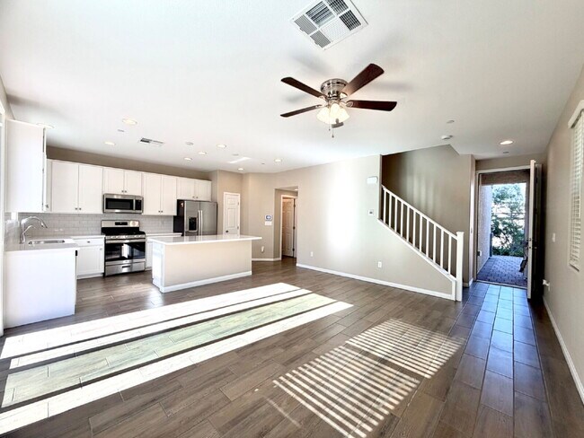 Building Photo - HIVE FALL MOVE-IN SPECIAL: NEWER 2024 BUILD | GATED COMMUNITY | SOLAR INCLUDED