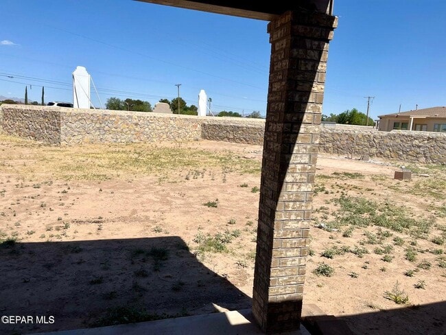 Building Photo - 617 Rafael Marmolejo St