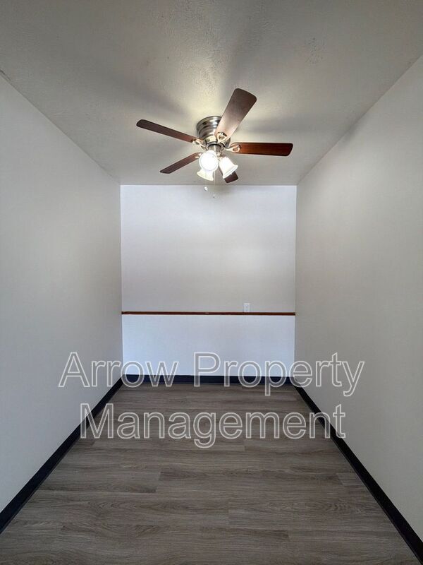 Building Photo - 1215 E St