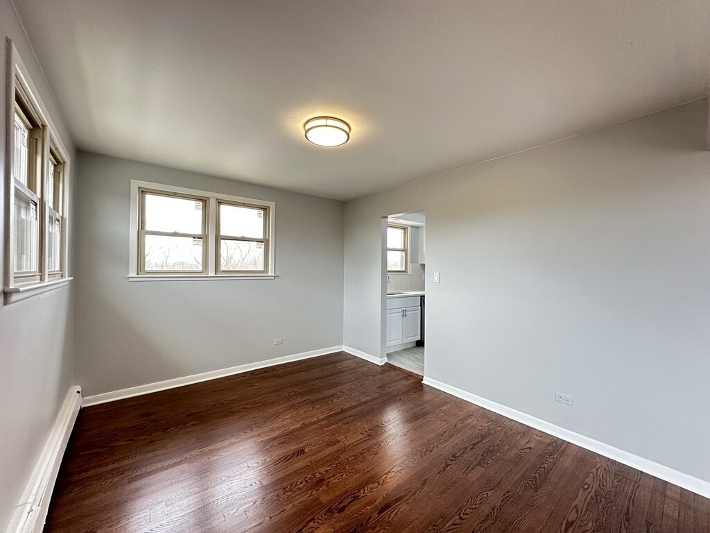 Building Photo - 8644 Skokie Blvd