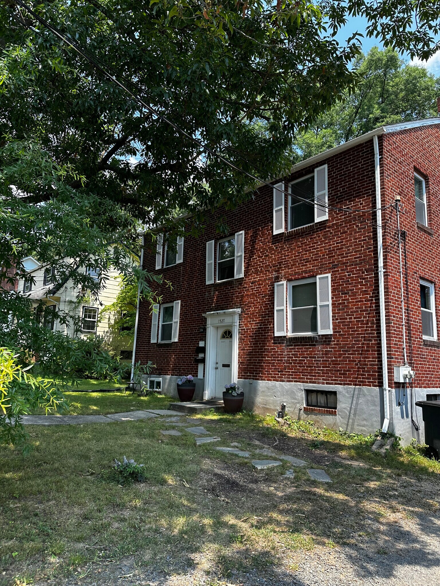 Building Photo - 1527 N Stafford St